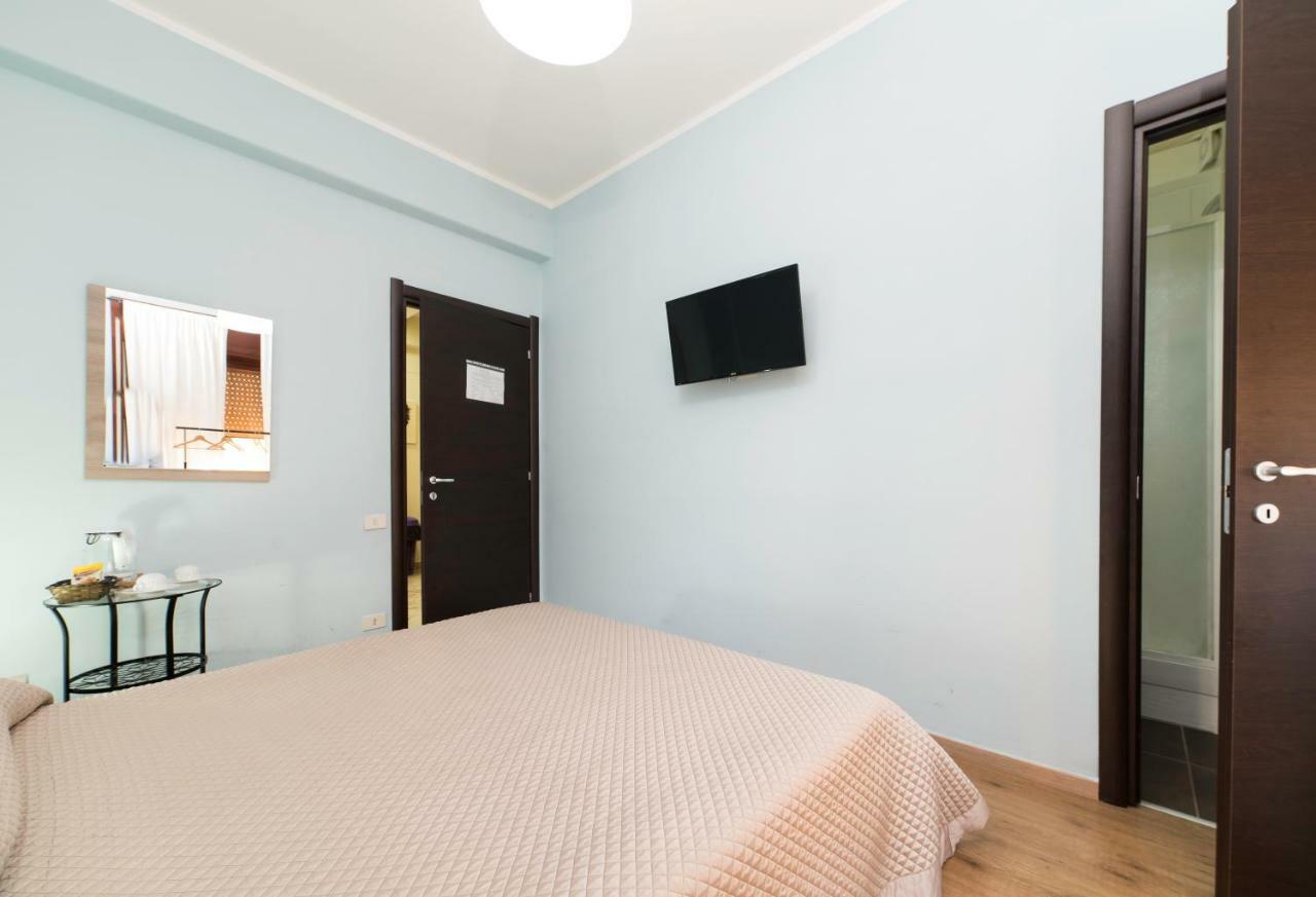 B&B In Centro 33 萨莱诺 外观 照片