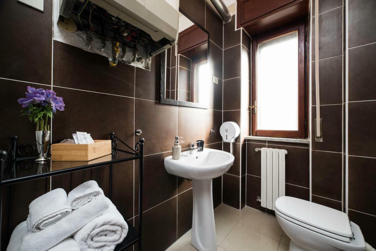 B&B In Centro 33 萨莱诺 外观 照片