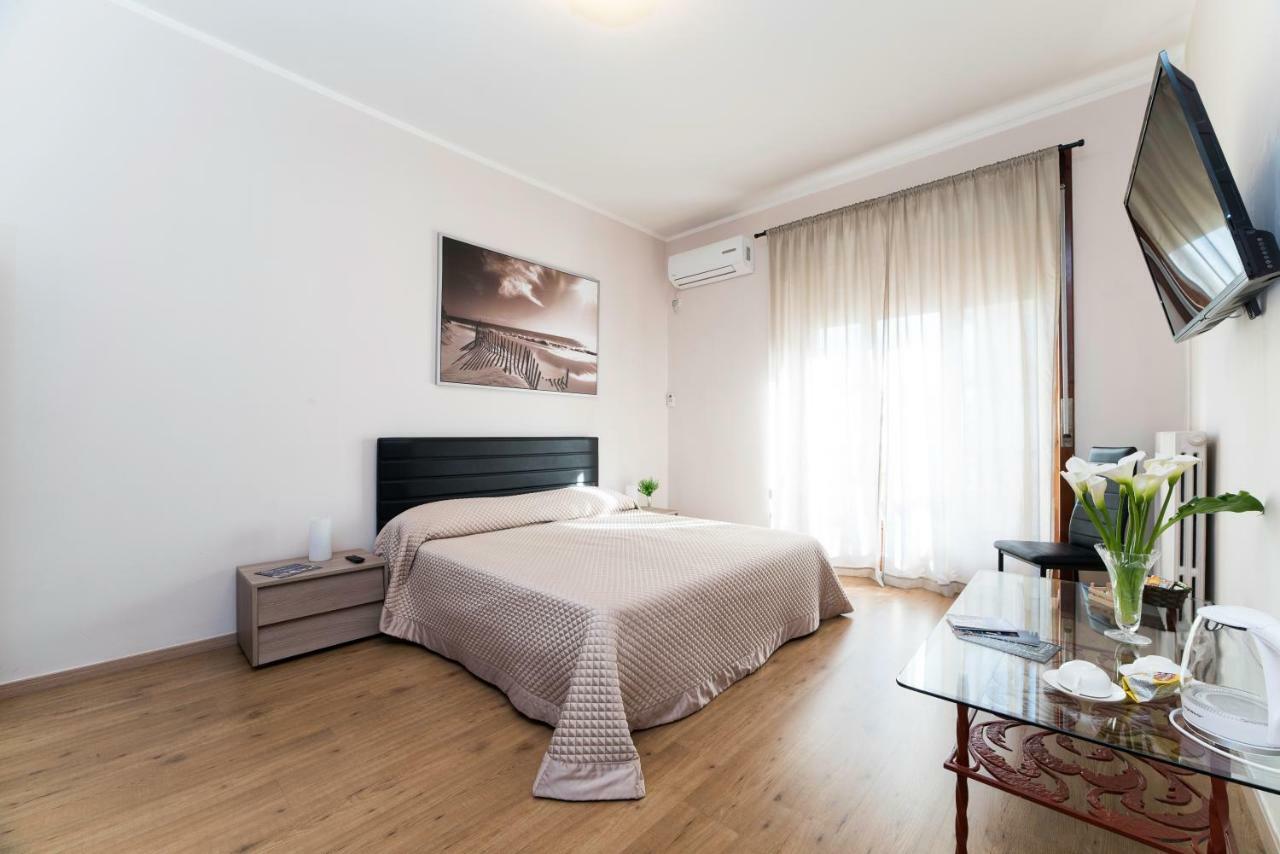 B&B In Centro 33 萨莱诺 外观 照片
