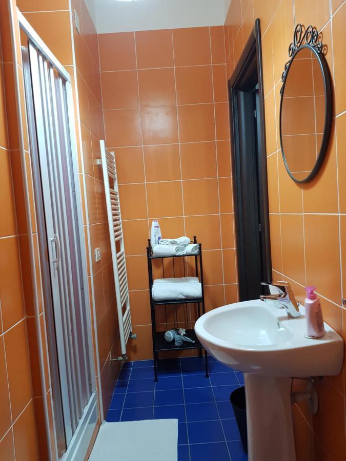 B&B In Centro 33 萨莱诺 外观 照片